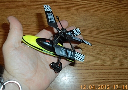  Size of product w/hand to show scale