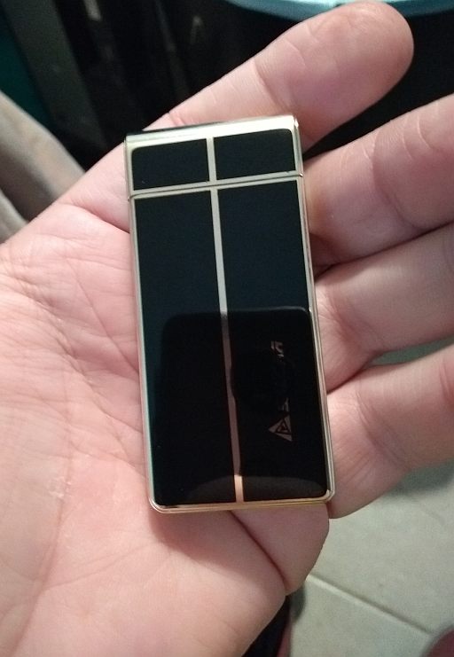  Size of product w/hand to show scale