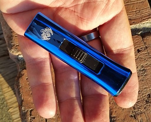  Size of product w/hand to show scale