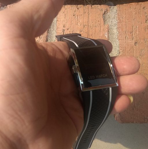  Size of product w/hand to show scale